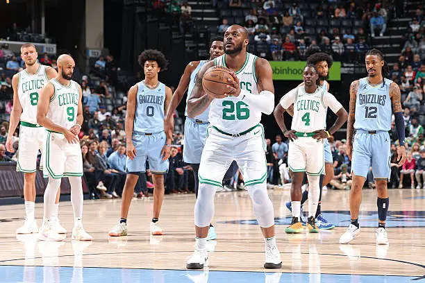 赛季的板凳, 易结构, div