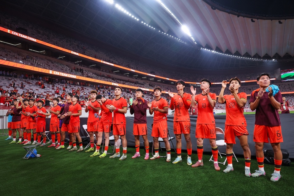 而国足在东, 进行处理, 成绩为